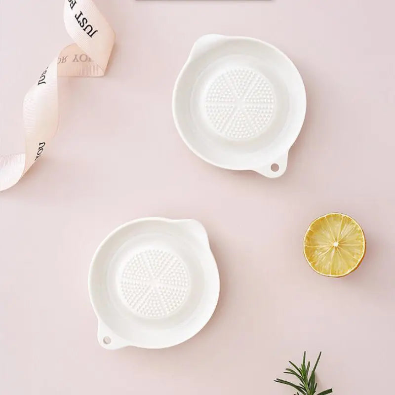 Rape a gingembre en ceramique deux