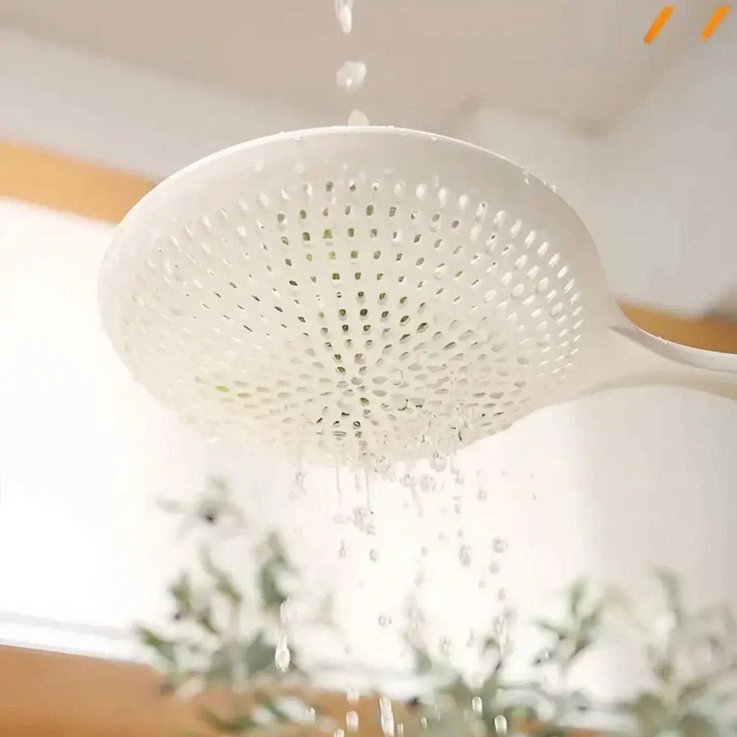 High Temperature Resistant Large Colander, Kitchen Scoop Noodle Strainer Anti-scald Vegetable Skimmer Paradis Cuisine