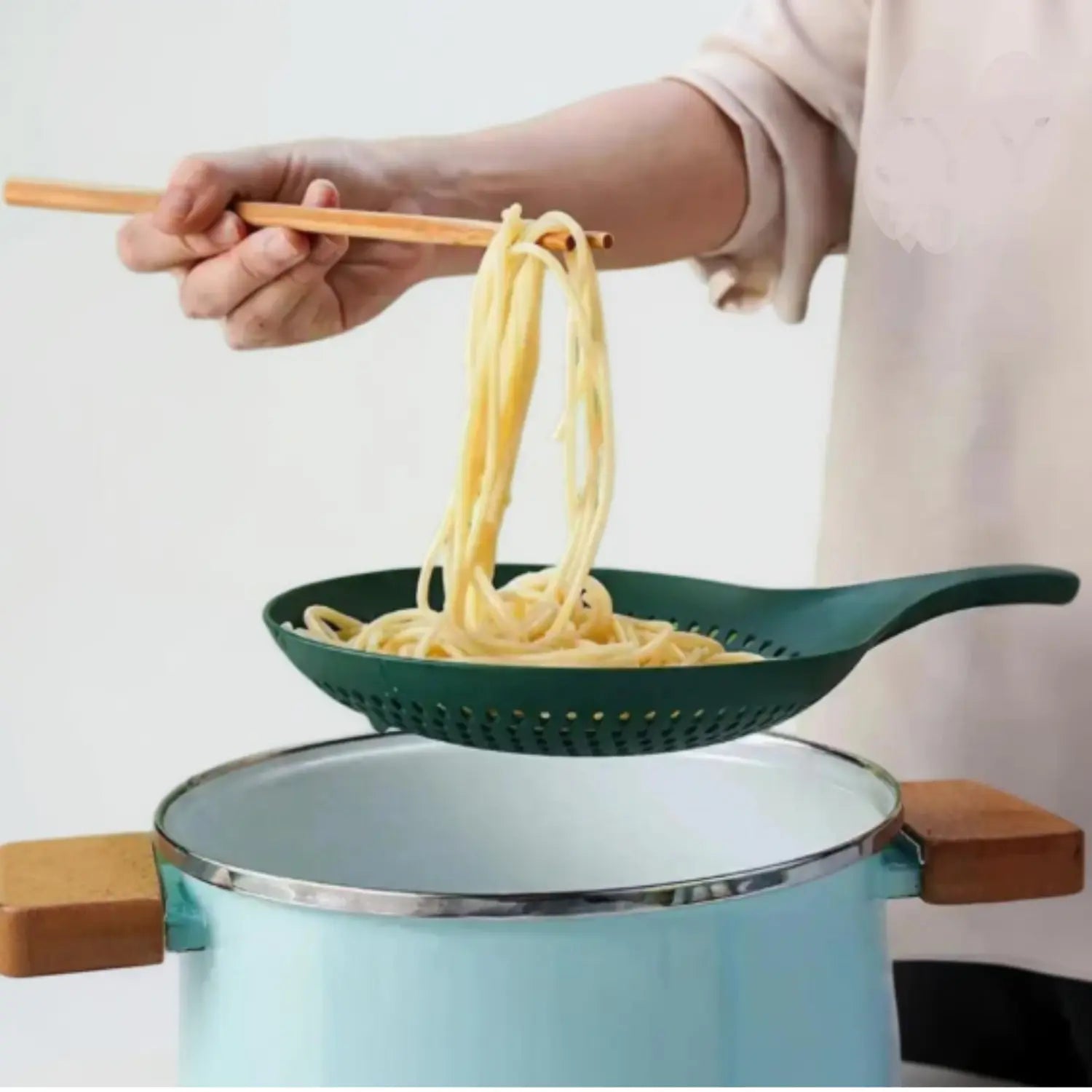 Cuillere passoire en silicone Paradis Cuisine